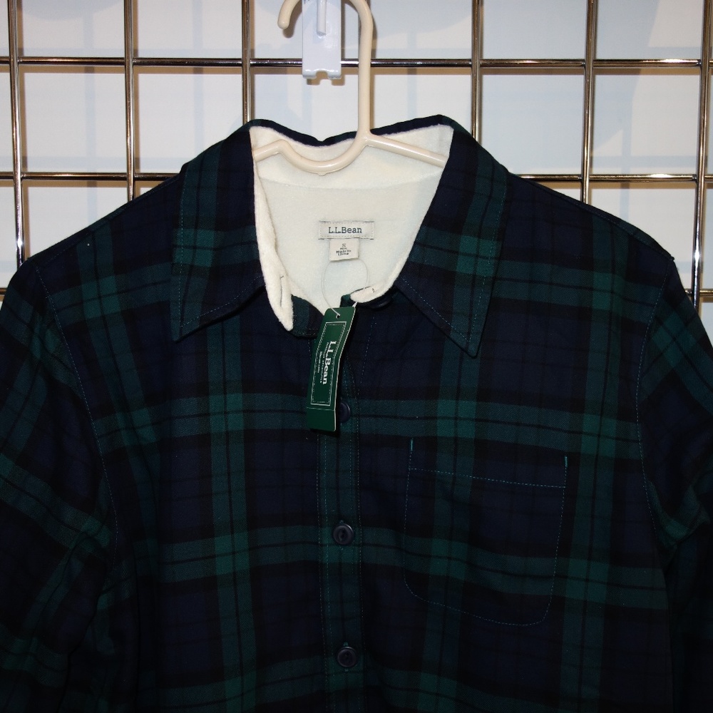 L.L. Bean Multicolored Notched Collar Button Down… - image 3